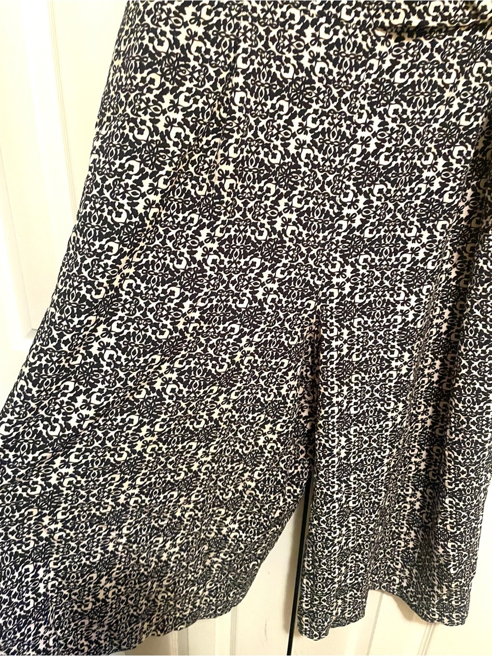 Cato Woman Blue & Cream Print Wide Leg Romper Jumpsuit Buckle Accent Plus Sz 24W - Picture 6 of 13